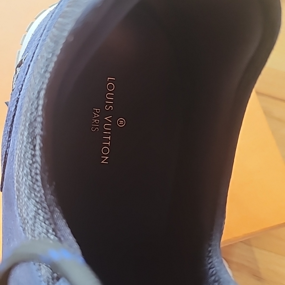 Rare Louis Vuitton Blue Metallic Size 10.5 Trainer Sneakers - Picture 3 of 7